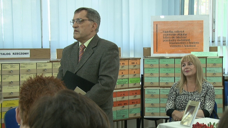 Promocja tomiku poezji ?Po tamtej stronie słońca? Danuty Łakomskiej