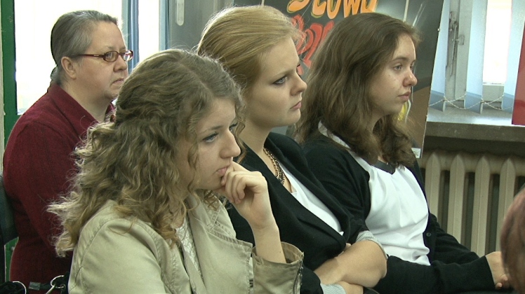 Promocja tomiku poezji ?Po tamtej stronie słońca? Danuty Łakomskiej