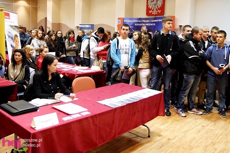 Mielecki Dzień Kariery ? Targi Edukacji i Pracy 2013