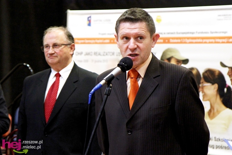 Mielecki Dzień Kariery ? Targi Edukacji i Pracy 2013