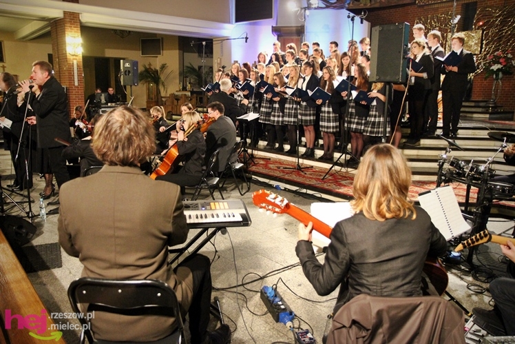 Pop-oratorium Miłosierdzie Boże - koncert na XIII Dzień Papieski
