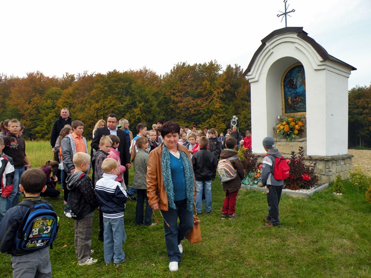 IV rocznica nadania imienia Szkole Podstawowej w Łączkach Brzeskich