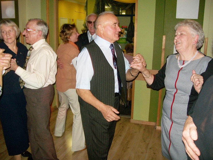 Wspólne święto seniorów w SDK. Bawiło się prawie 140 osób