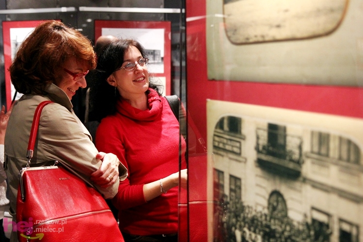 Otwarcie wystawy w Jadernówce: ?W zdrowym ciele zdrowy duch - 120 lat Towarzystwa Gimnastycznego Sokół?