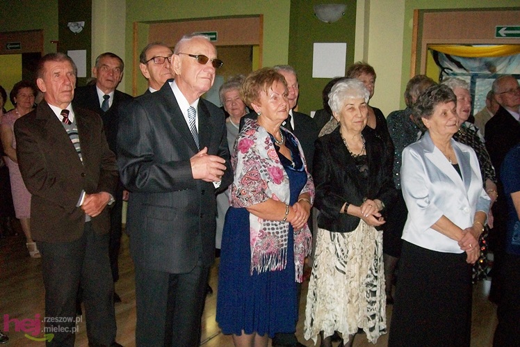 Wspólne święto mieleckich seniorów w Spółdzielczym Domu Kultury