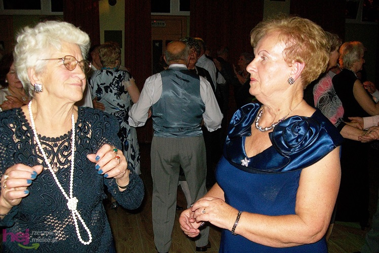 Wspólne święto mieleckich seniorów w Spółdzielczym Domu Kultury