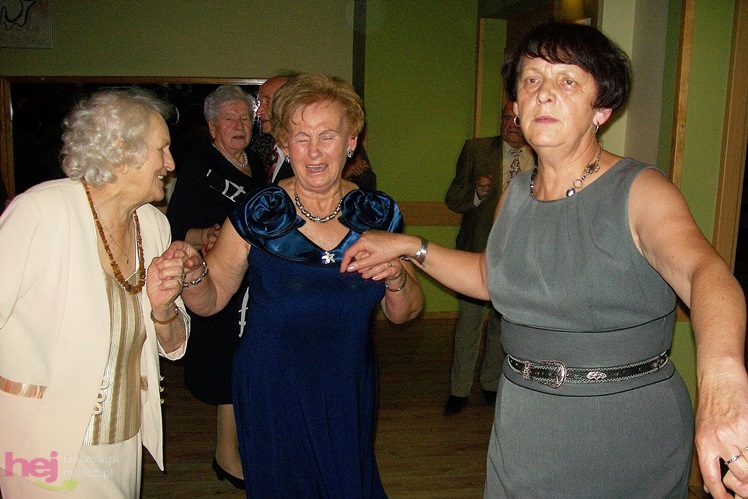 Wspólne święto mieleckich seniorów w Spółdzielczym Domu Kultury