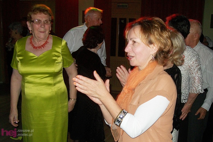 Wspólne święto mieleckich seniorów w Spółdzielczym Domu Kultury