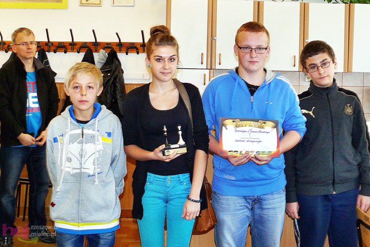 Powiatowe Igrzyska Szkół w szachach drużynowych