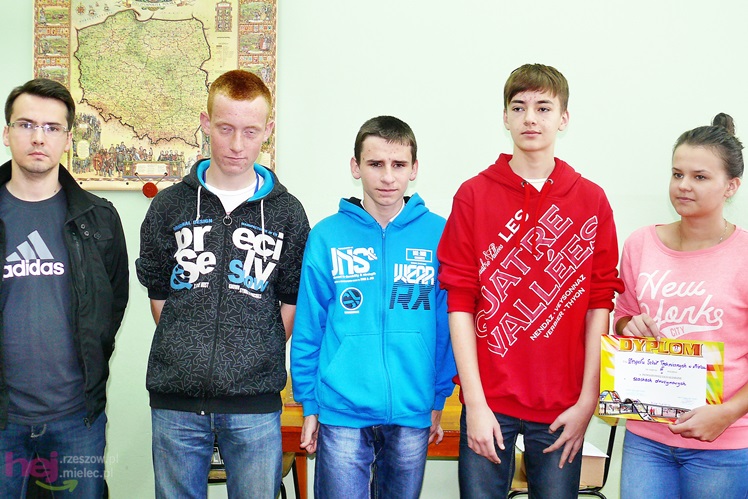Powiatowe Igrzyska Szkół w szachach drużynowych