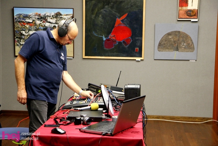 Radio Rzeszów nadawało z Mielca. Studio w Galerii Domu Kultury