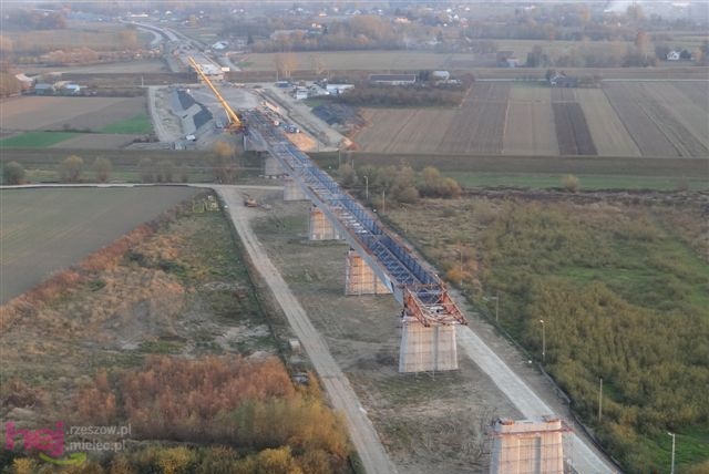 Zobacz postęp prac przy budowie mostów na Wiśle, Wisłoce i Brniu