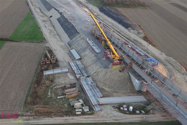 Zobacz postęp prac przy budowie mostów na Wiśle, Wisłoce i Brniu