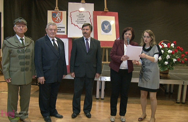 Wszystkie barwy Ojczyzny. Powiatowy Konkurs Poezji i Piosenki