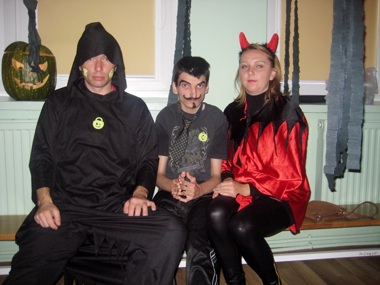 Wychowankowie OREW w klimacie Halloween