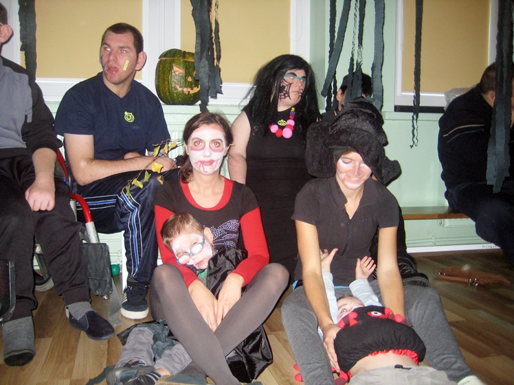 Wychowankowie OREW w klimacie Halloween