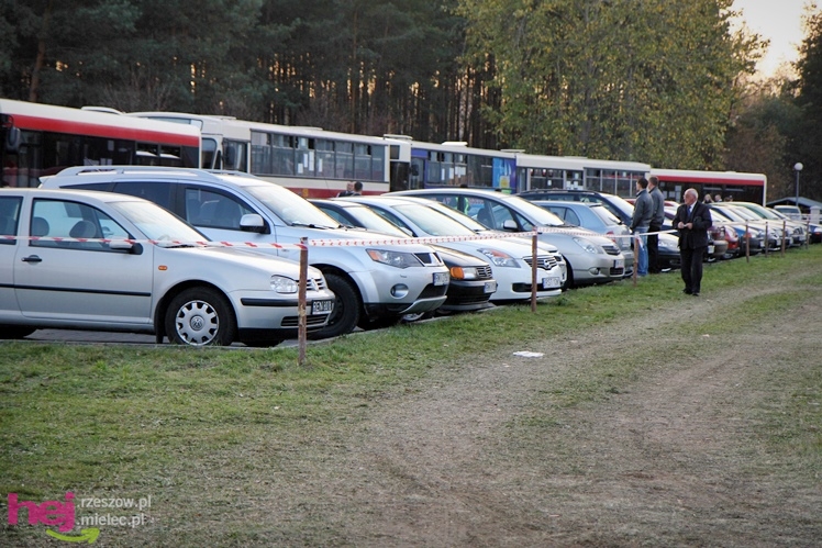 Tysiące mielczan na cmentarzach we Wszystkich Świętych