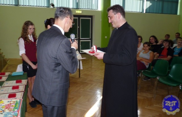 Uczniowie mieleckich szkół zbierali pieniądze dla chorej Amelki