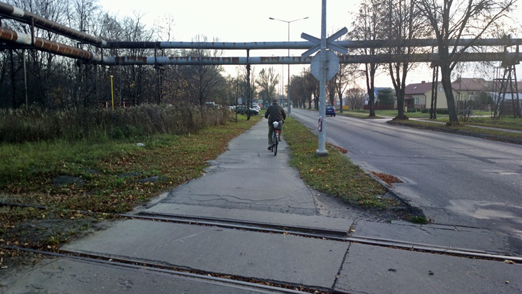 Do pracy na strefę rowerem, ale? jakie są ścieżki, każdy widzi