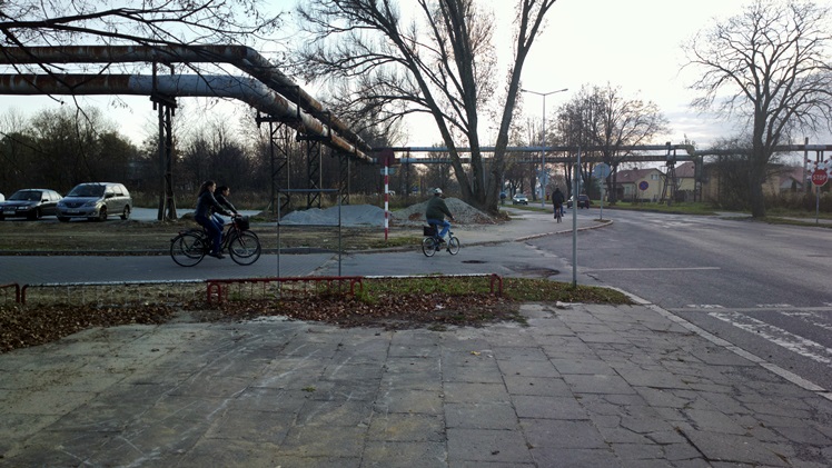 Do pracy na strefę rowerem, ale? jakie są ścieżki, każdy widzi