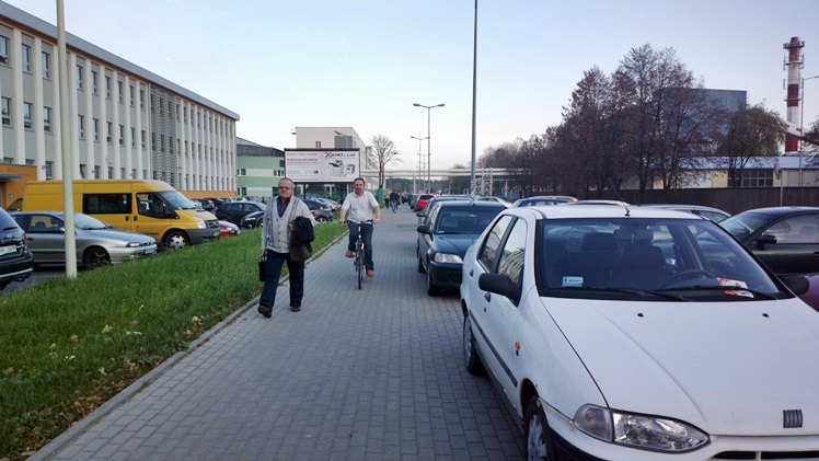 Do pracy na strefę rowerem, ale? jakie są ścieżki, każdy widzi