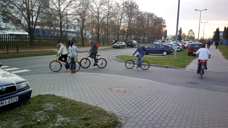 Do pracy na strefę rowerem, ale? jakie są ścieżki, każdy widzi