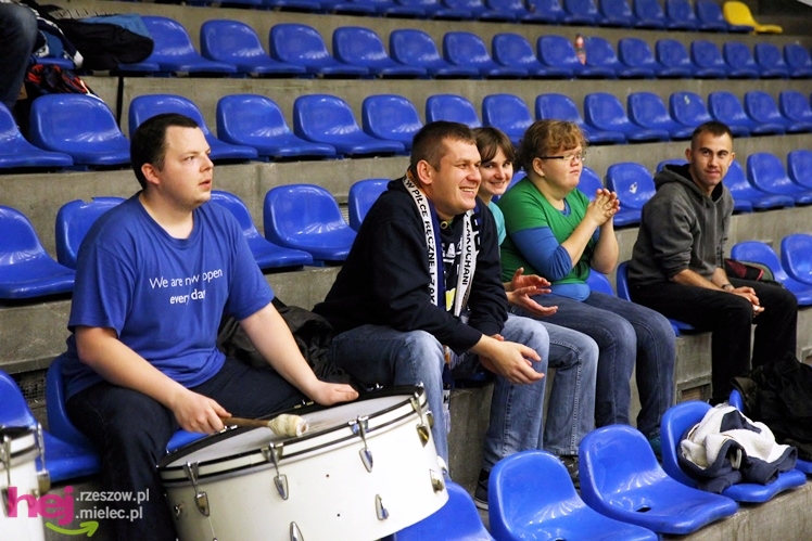 UKS Szóstka Mielec ? UKS 15 ? Gimnazjum nr 1 Przemyśl 3:0