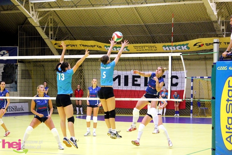 UKS Szóstka Mielec ? UKS 15 ? Gimnazjum nr 1 Przemyśl 3:0