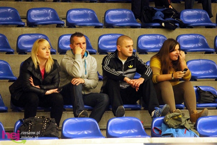 UKS Szóstka Mielec ? UKS 15 ? Gimnazjum nr 1 Przemyśl 3:0