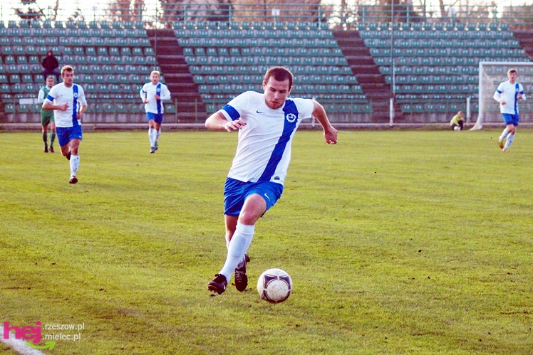 Wyjazdowe zwycięstwo piłkarzy FKS Stal Mielec