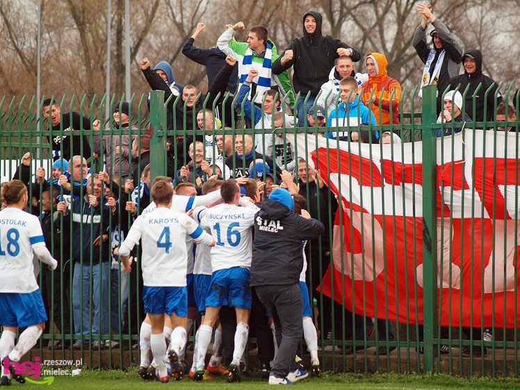 Wyjazdowe zwycięstwo piłkarzy FKS Stal Mielec