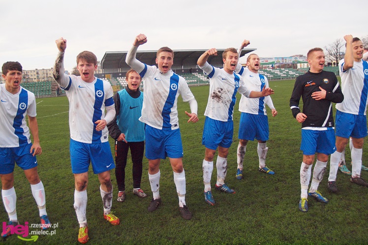 Wyjazdowe zwycięstwo piłkarzy FKS Stal Mielec