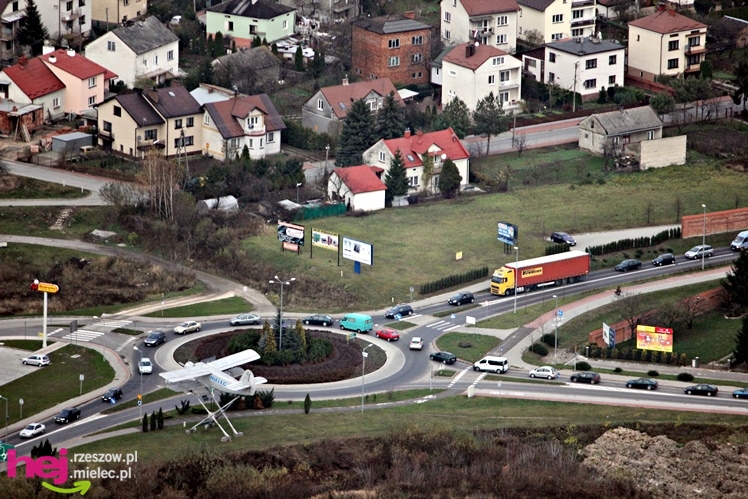 ZDJĘCIA LOTNICZE: zablokowane miasto, zablokowany wyjazd za mostem