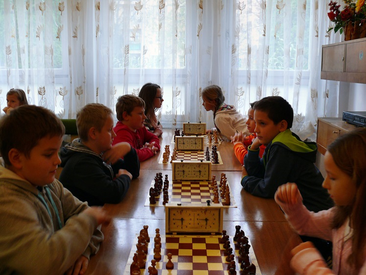 Rejonowy finał w szachach drużynowych szkół