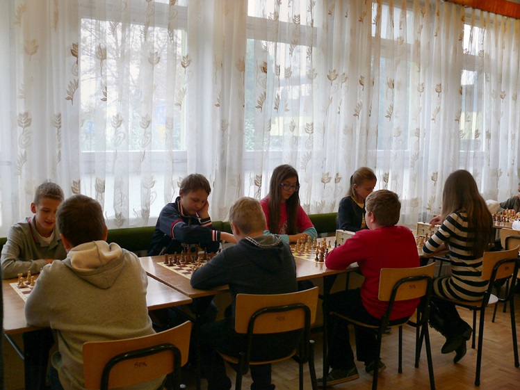 Rejonowy finał w szachach drużynowych szkół
