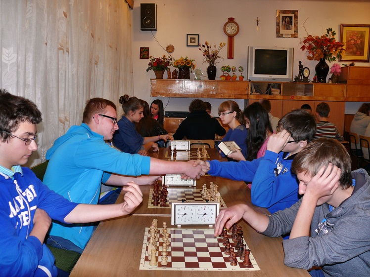 Rejonowy finał w szachach drużynowych szkół
