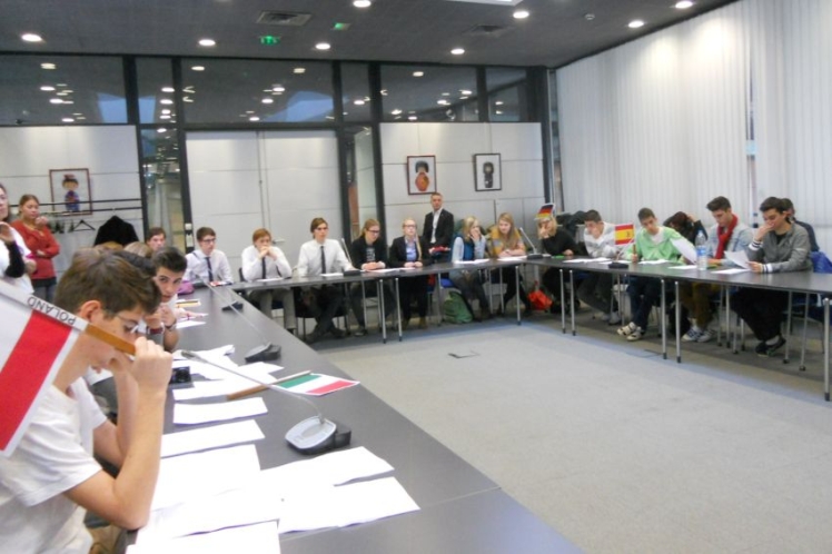 Uczniowie ZSB obradowali w Lille