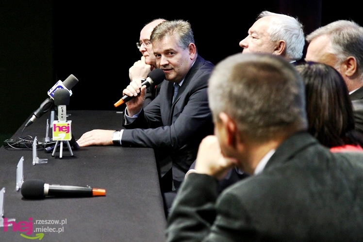 Konferencja prasowa otwierająca obchody Światowego Dnia Pamięci Ofiar Wypadków Drogowych