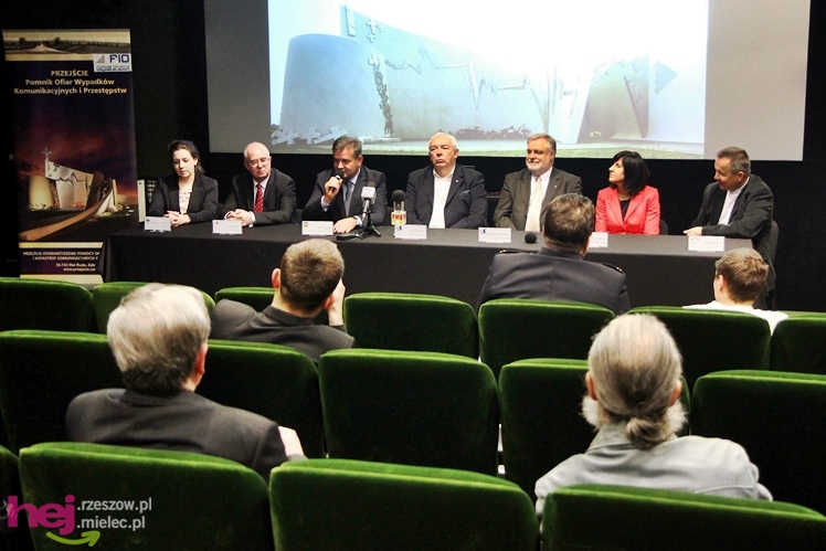 Konferencja prasowa otwierająca obchody Światowego Dnia Pamięci Ofiar Wypadków Drogowych