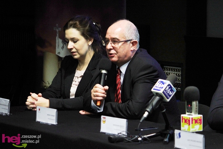 Konferencja prasowa otwierająca obchody Światowego Dnia Pamięci Ofiar Wypadków Drogowych