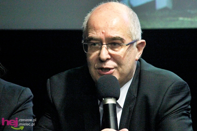 Konferencja prasowa otwierająca obchody Światowego Dnia Pamięci Ofiar Wypadków Drogowych