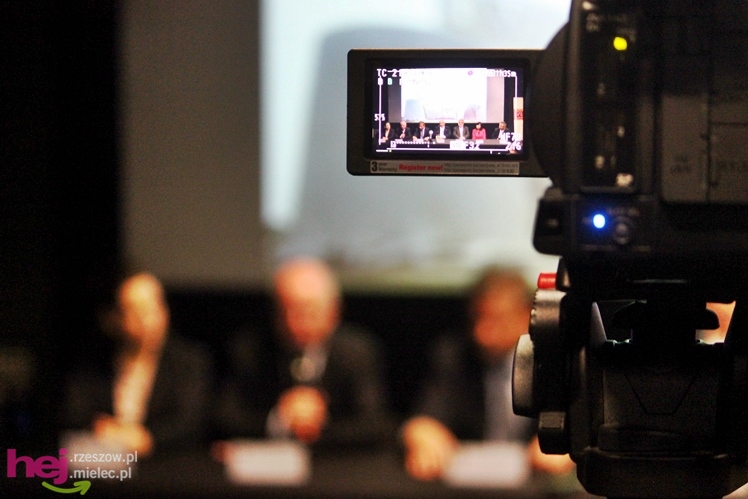 Konferencja prasowa otwierająca obchody Światowego Dnia Pamięci Ofiar Wypadków Drogowych