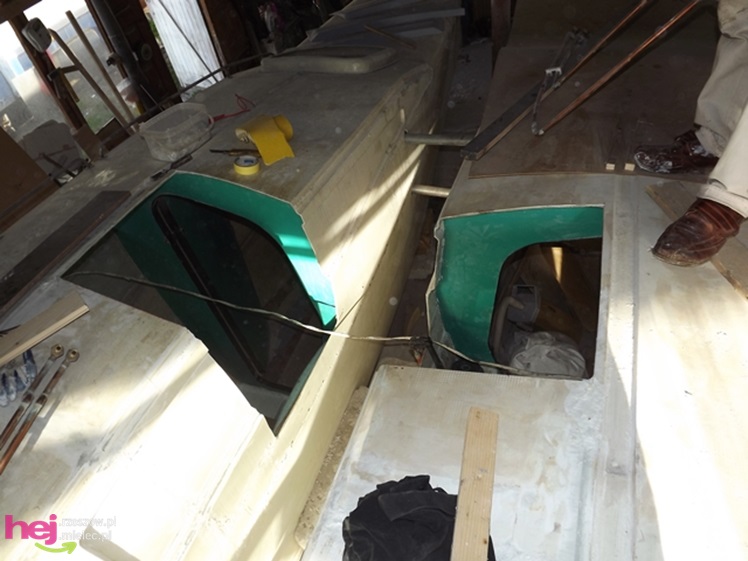 W małym warsztacie buduje prawdziwy katamaran! Chce zabrać niepełnosprawne dzieci w rejs!