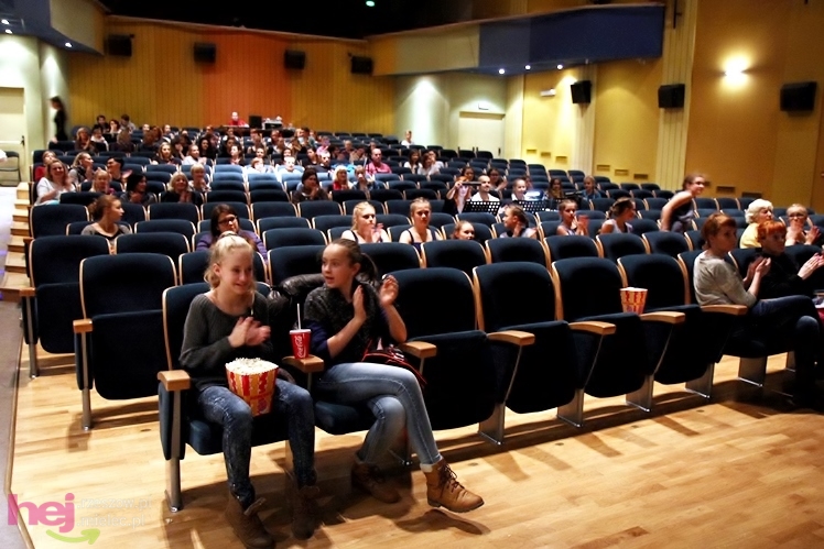 VII Ogólnopolski Festiwal Tańca Współczesnego: Kontrasty cz. I