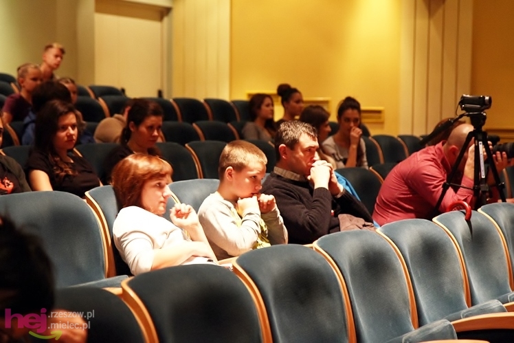 VII Ogólnopolski Festiwal Tańca Współczesnego: Kontrasty cz. I