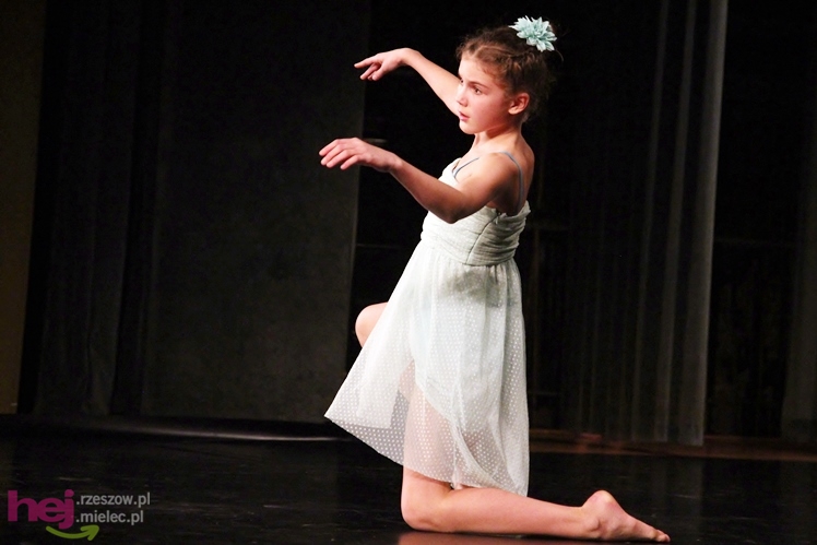 VII Ogólnopolski Festiwal Tańca Współczesnego: Kontrasty cz. I