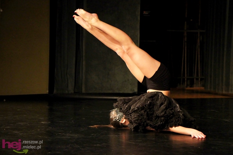 VII Ogólnopolski Festiwal Tańca Współczesnego: Kontrasty cz. I