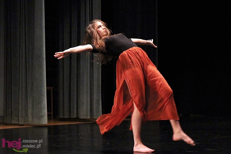VII Ogólnopolski Festiwal Tańca Współczesnego: Kontrasty cz. I