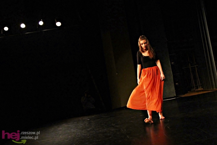 VII Ogólnopolski Festiwal Tańca Współczesnego: Kontrasty cz. I