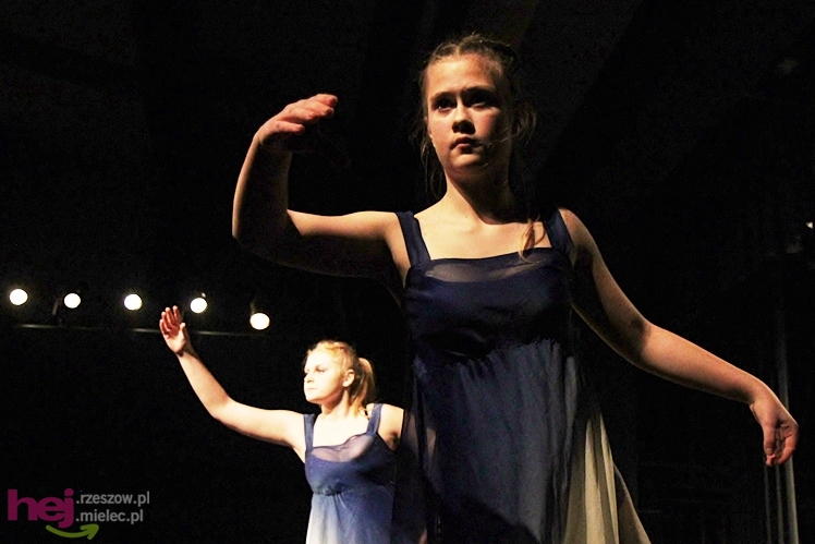 VII Ogólnopolski Festiwal Tańca Współczesnego: Kontrasty cz. I